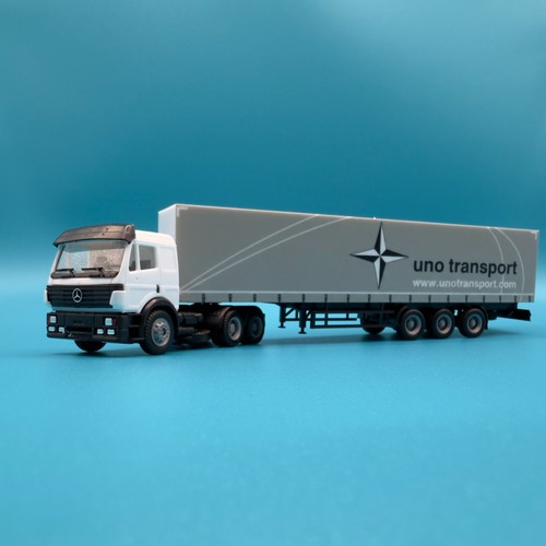 Camion semirimorchio trasporto
